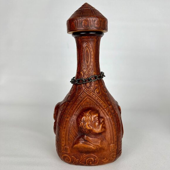 Vintage Jeyre Embossed Leather Don Quixote Decanter Wine Whiskey Spain set of 2 - Picture 3 of 16